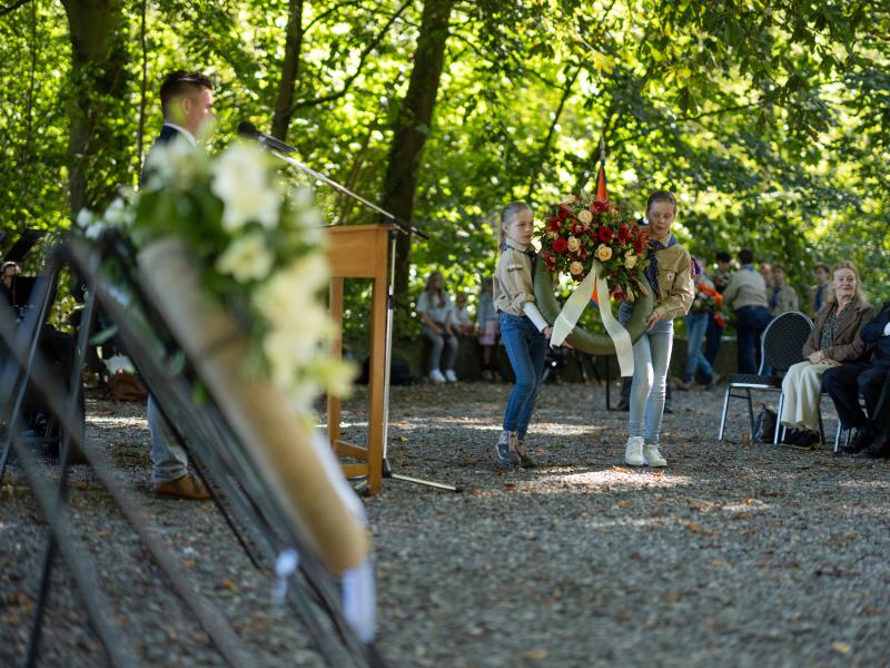 ../public/images/images/fotos/2023/Op Vleugels Der Vrijheid - 24 sept 2023 - 137.jpg